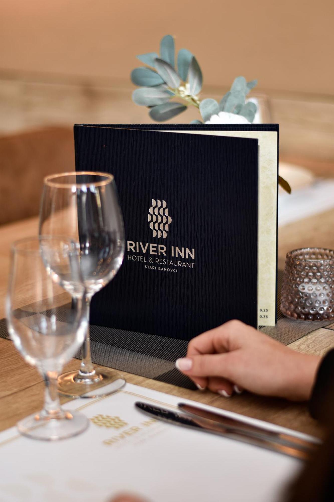 River Inn Stari Banovci Exteriér fotografie